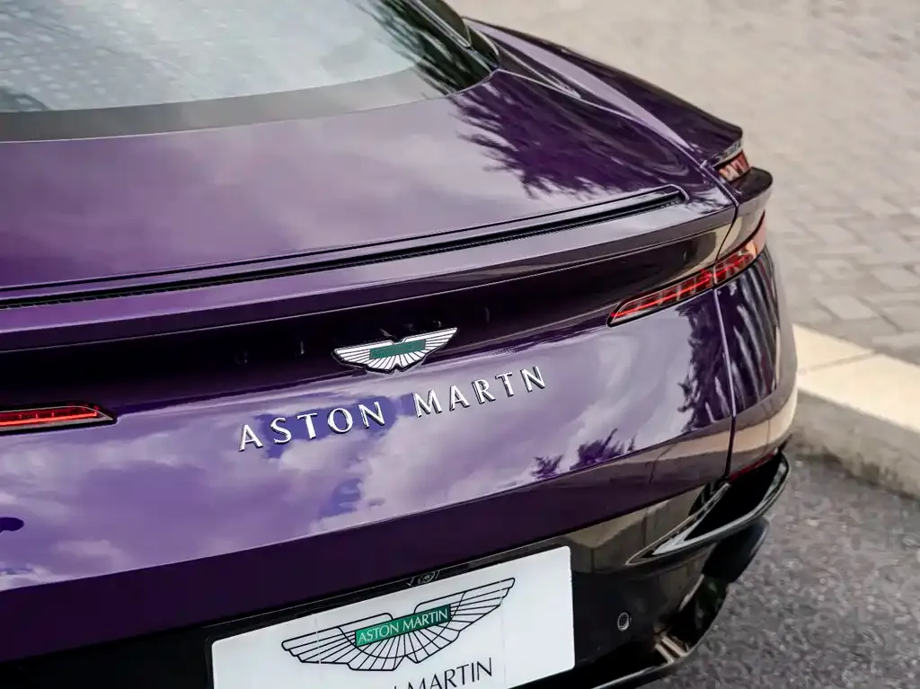 Aston Martin DB12 2024 из CN, фото 2