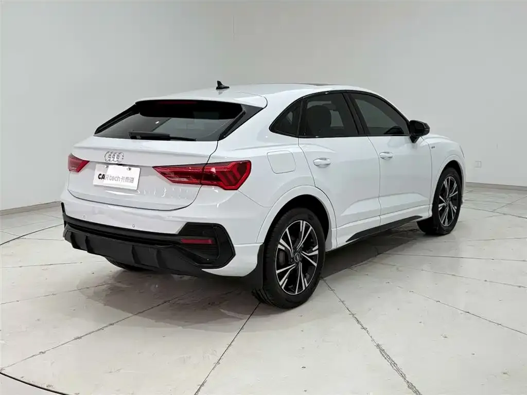 Audi Q3 Sportback 2022 из CN, фото 8