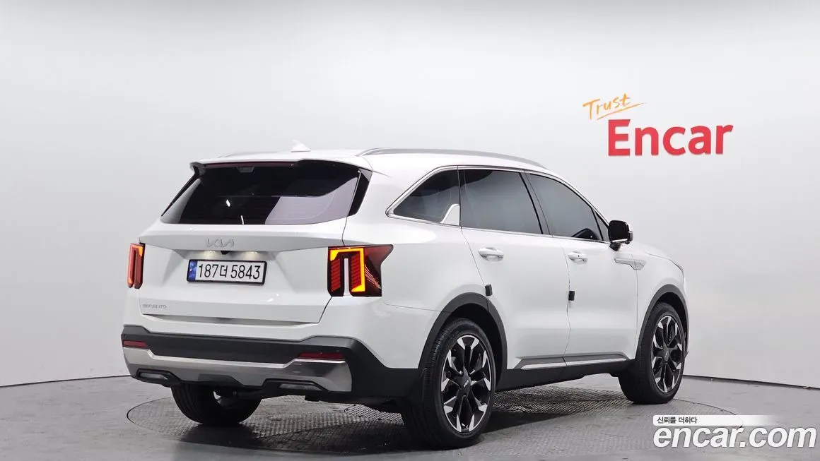 Kia Sorento — фото 3