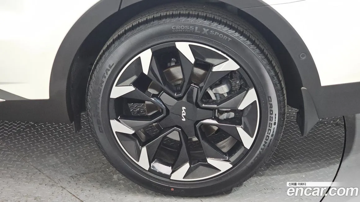 Kia Sorento — фото 10