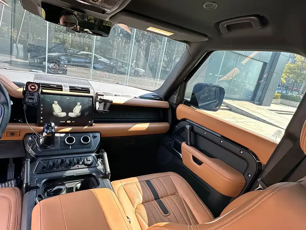 Land Rover Defender — фото 2