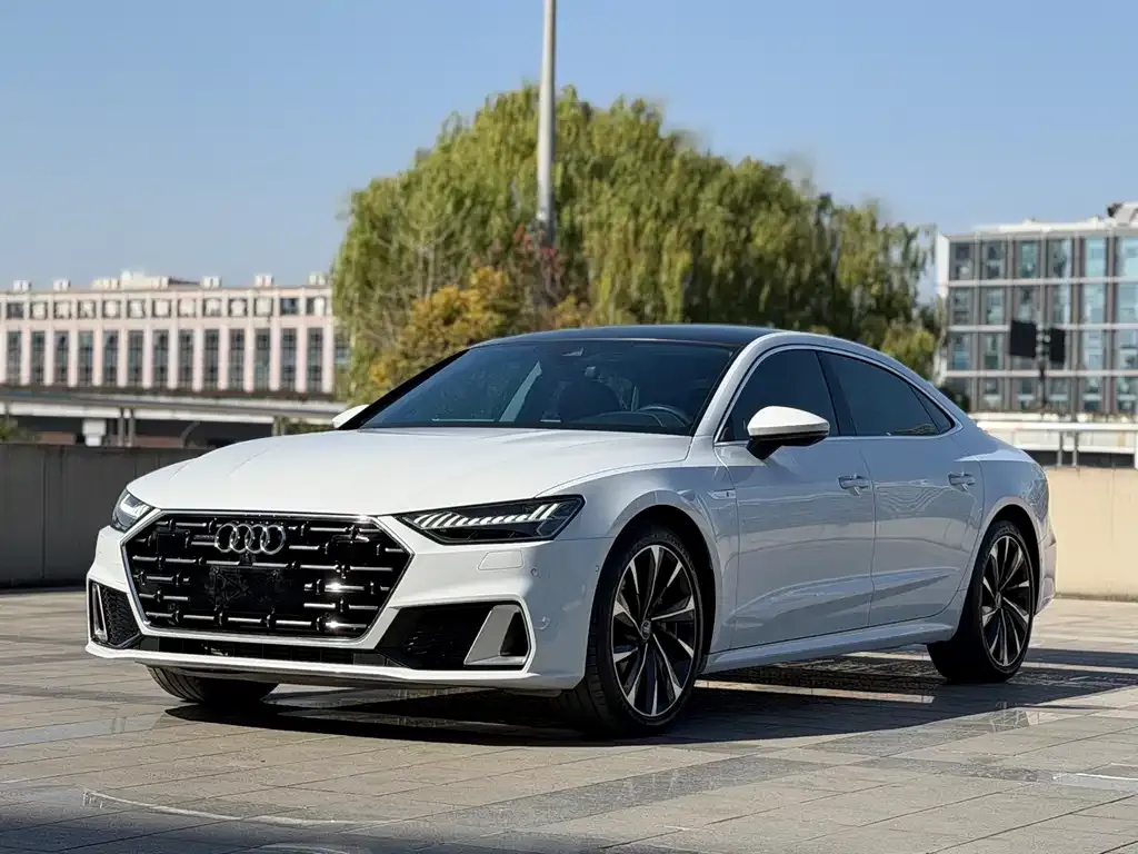 Audi A7L 2023 из CN, фото 1