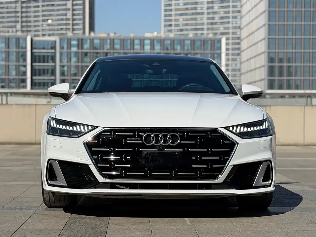 Audi A7L 2023 из CN, фото 2
