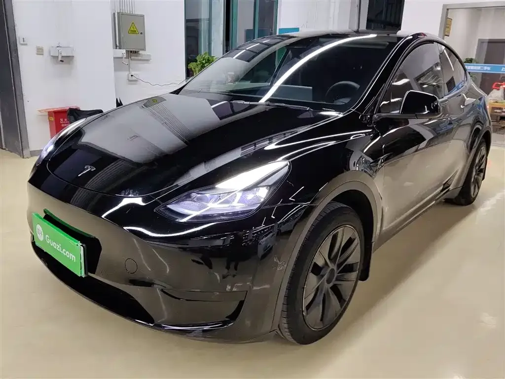 Tesla Model Y 2023 из CN, фото 3