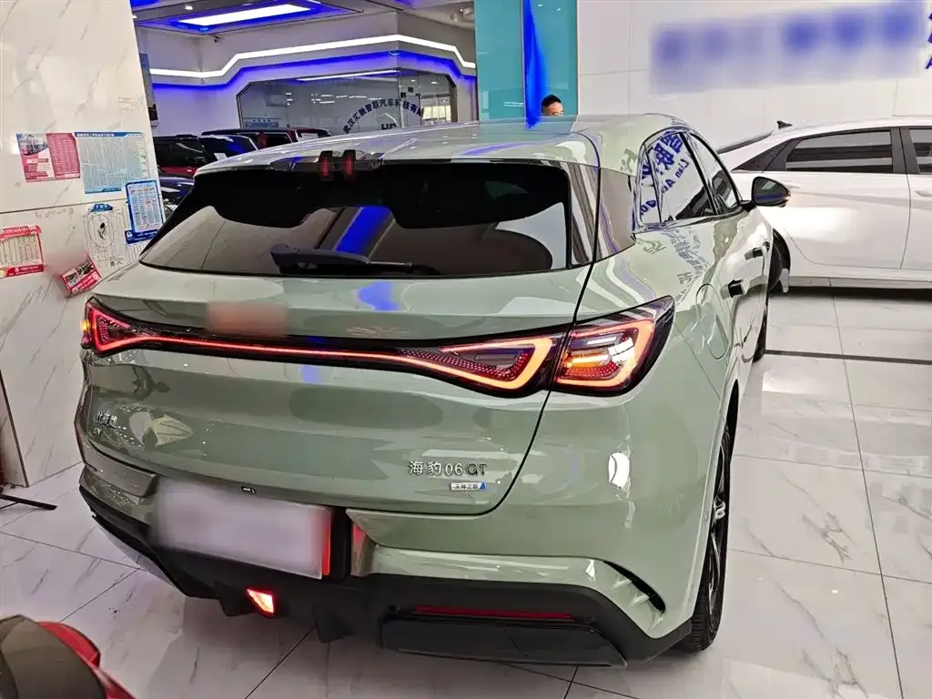 BYD Seal 06GT — фото 2