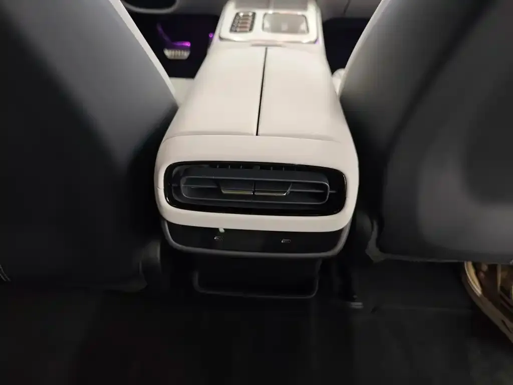 Xiaomi SU7 2024 из CN, фото 6