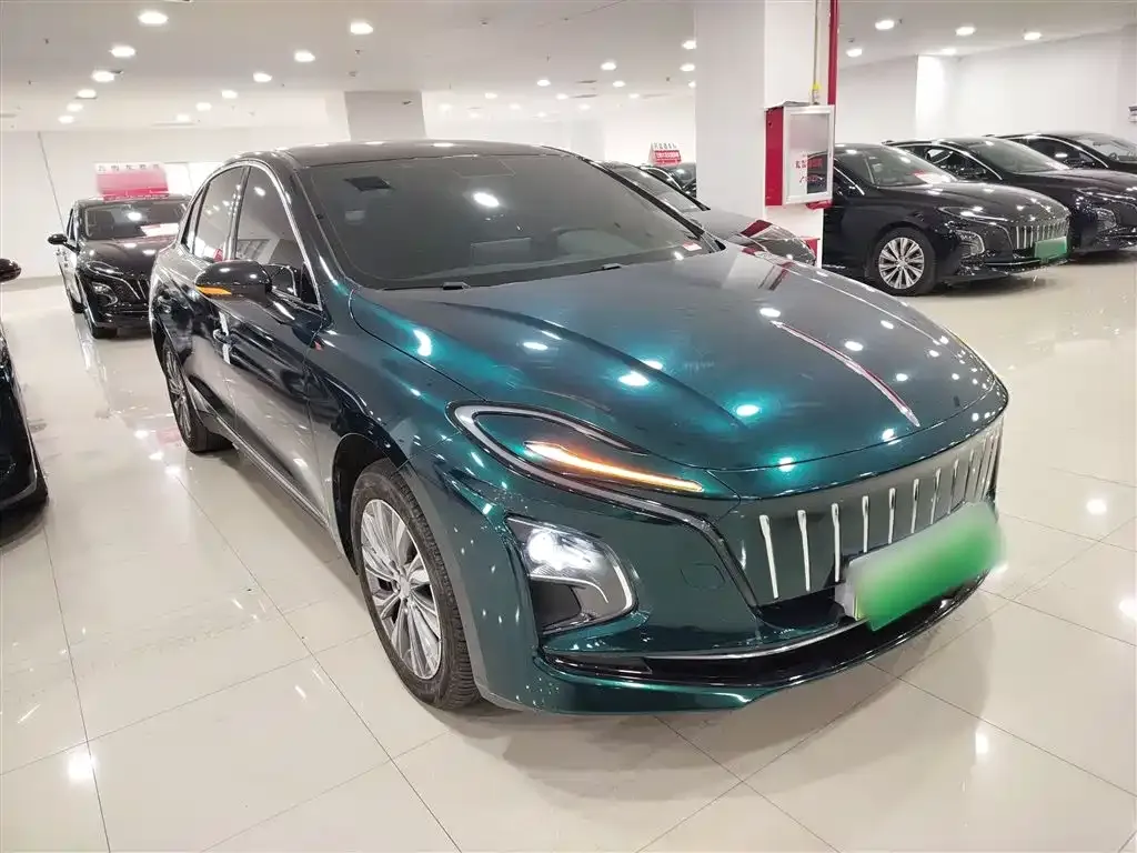 Hongqi E-QM5 2024 из CN, фото 4
