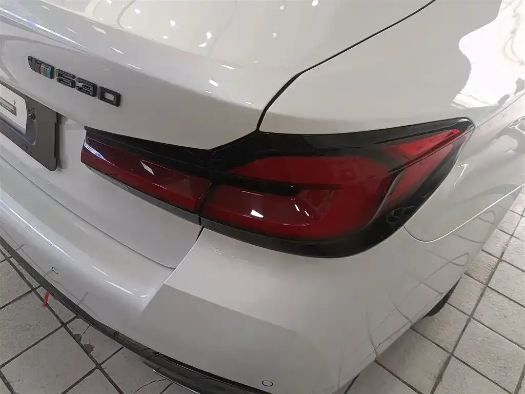 BMW 5 Series 2023 из CN, фото 9