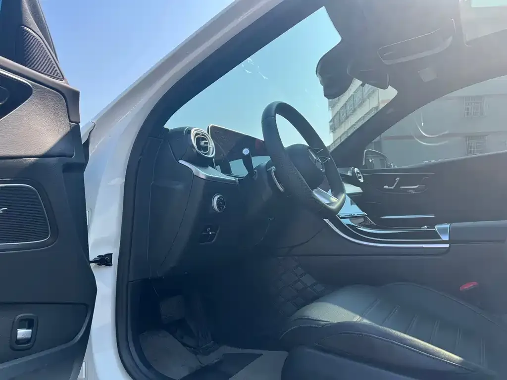Mercedes-Benz C-Class 2023 из CN, фото 2