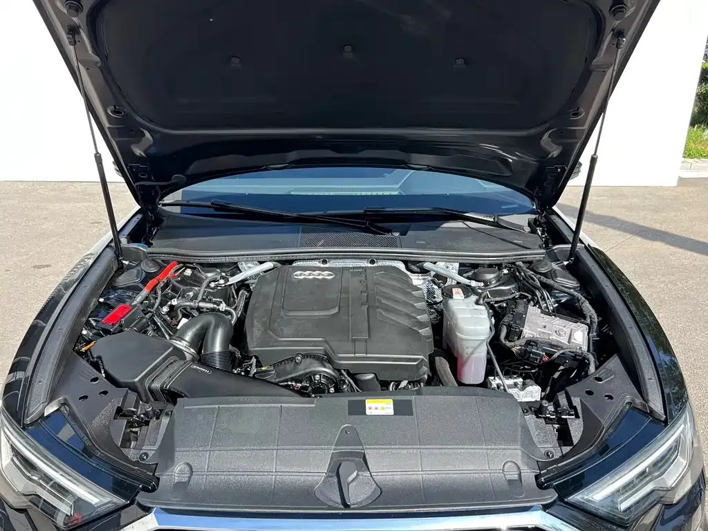 Audi A6L 2023 из CN, фото 7
