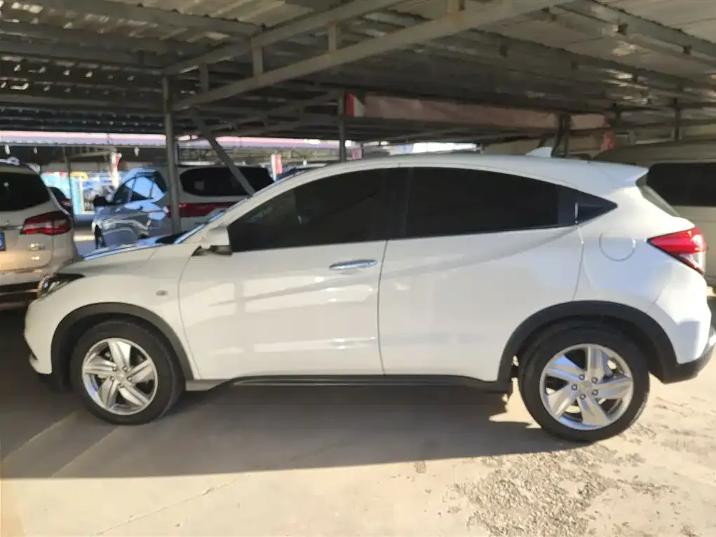 Honda Vezel 2022 из CN, фото 8
