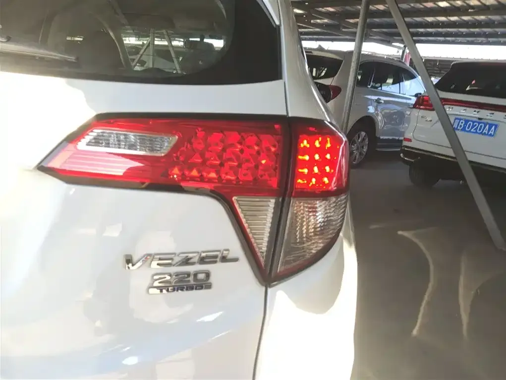 Honda Vezel 2022 из CN, фото 7