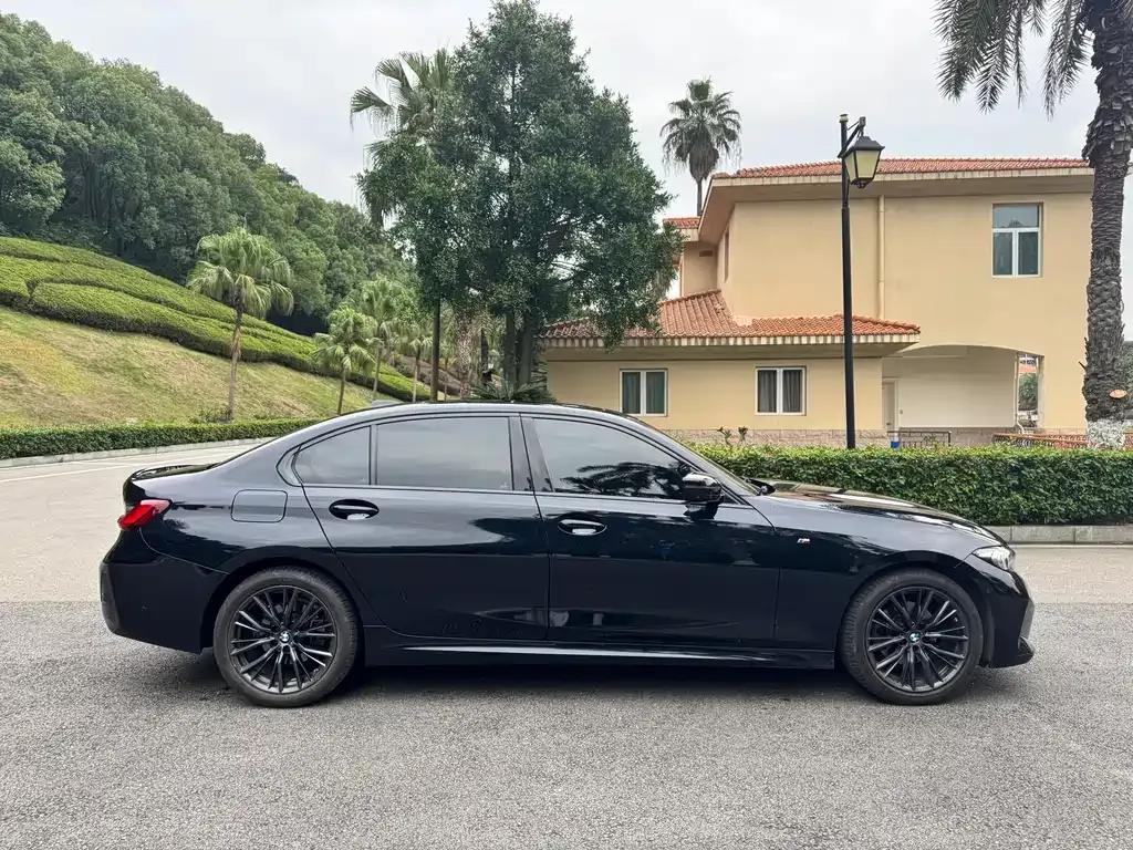 BMW 3 Series 2023 из CN, фото 3