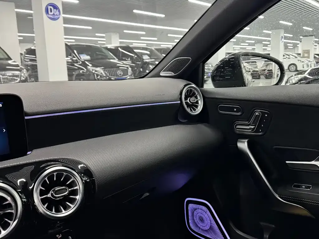 Mercedes-Benz A-Class AMG (Import) 2025 из CN, фото 8