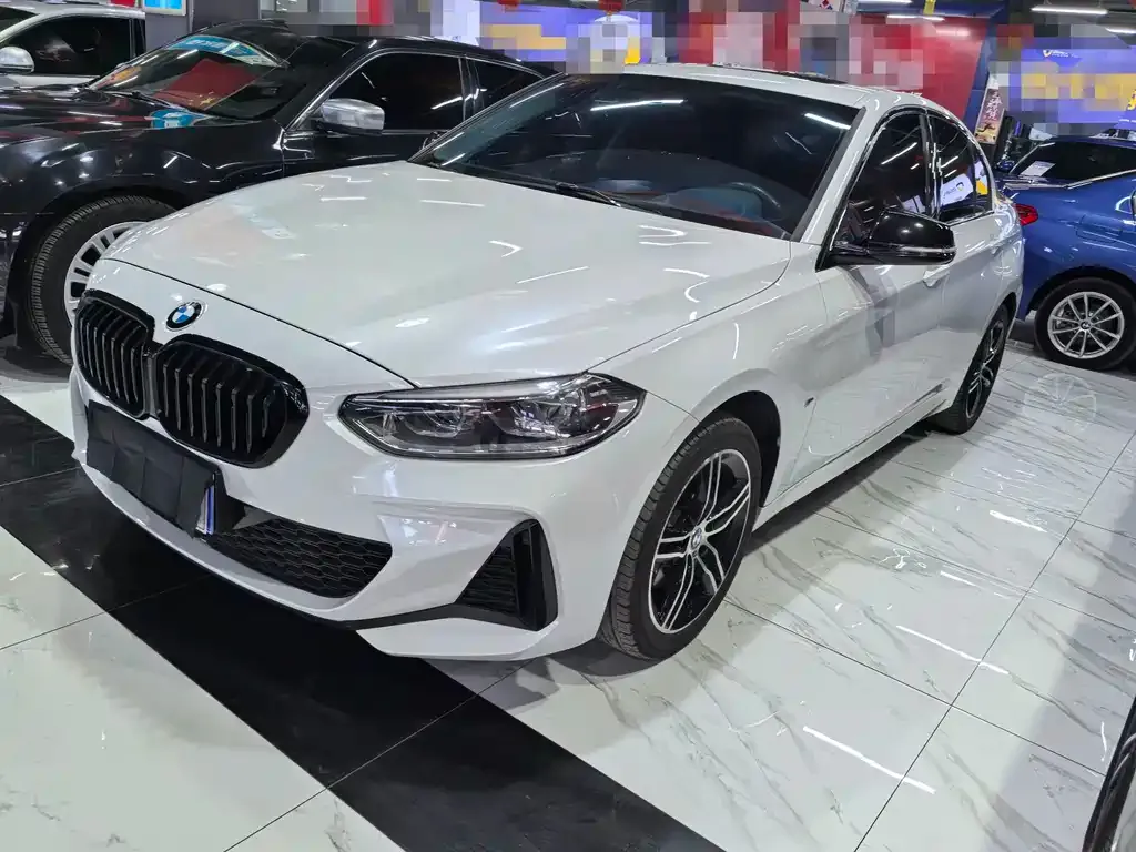 BMW 1 Series — фото 1