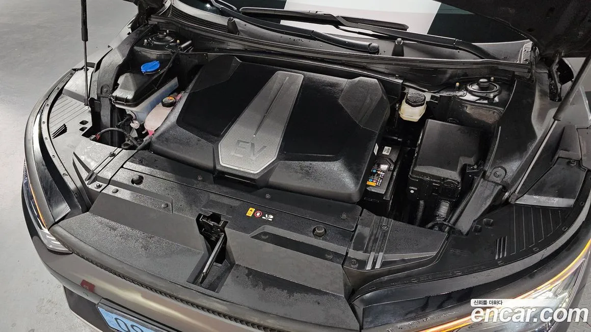 Kia EV6 2024 из KR, фото 10