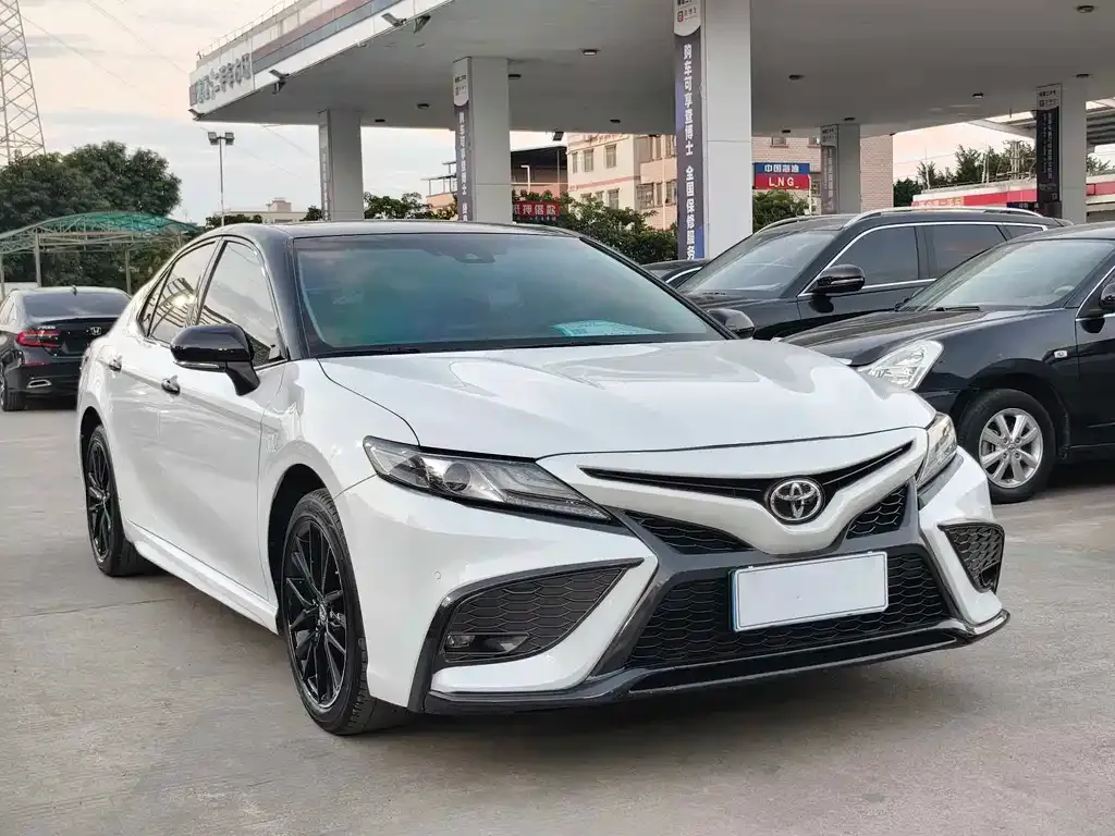 Toyota Camry 2022 из CN, фото 3