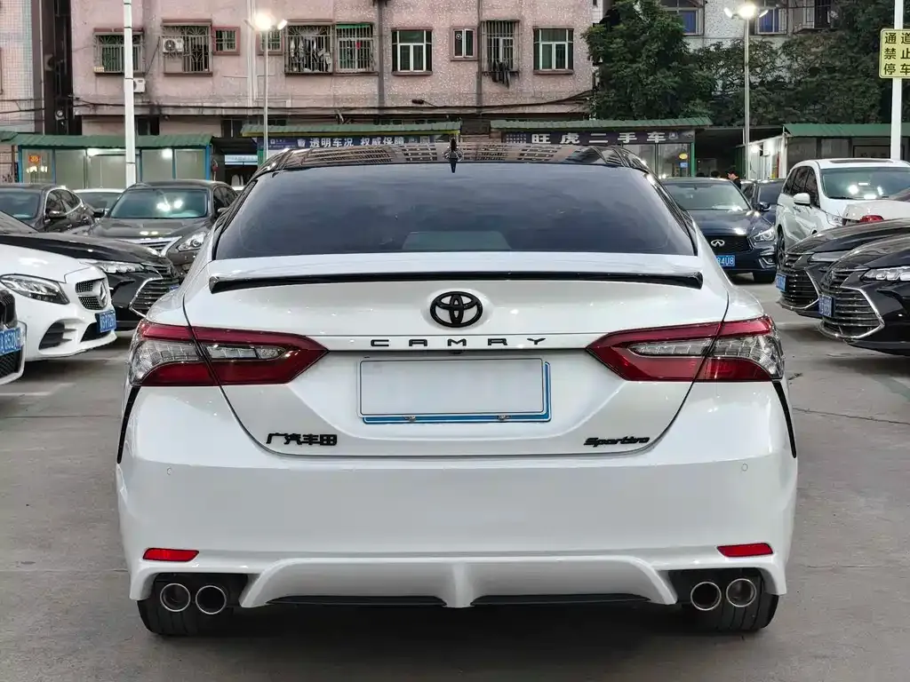 Toyota Camry 2022 из CN, фото 9
