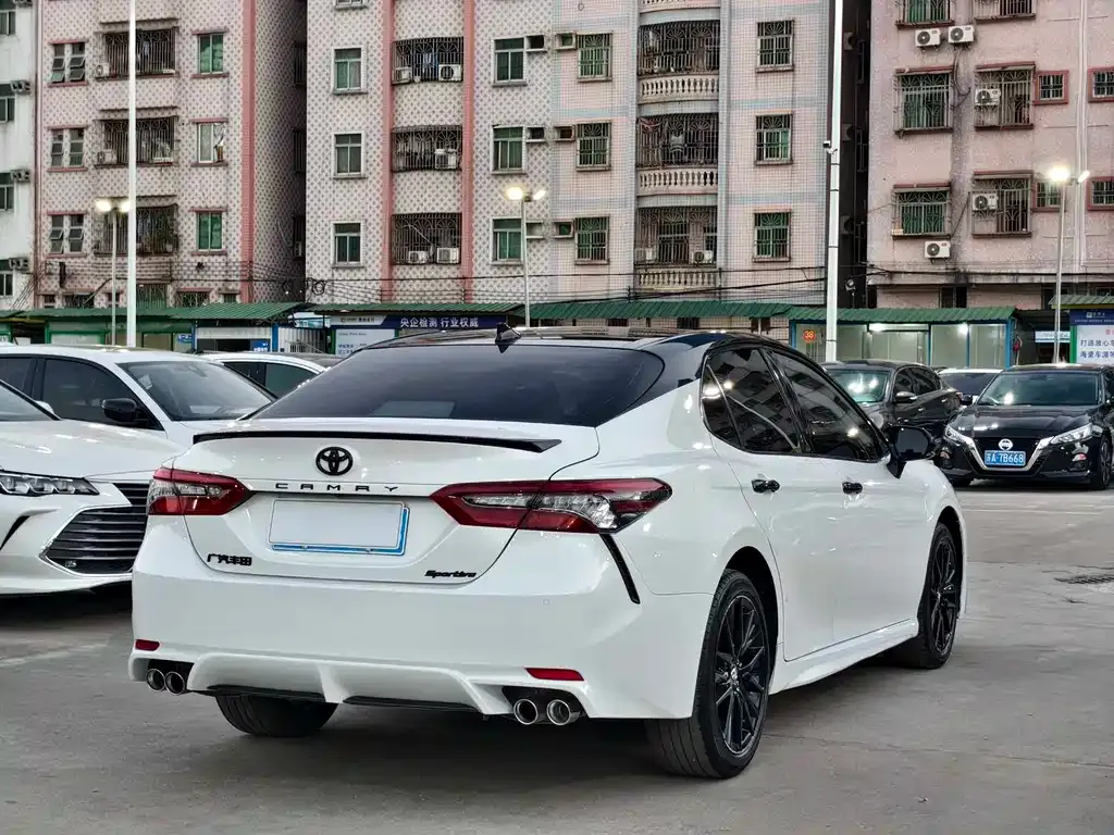 Toyota Camry 2022 из CN, фото 6