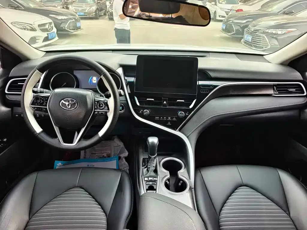 Toyota Camry 2022 из CN, фото 2