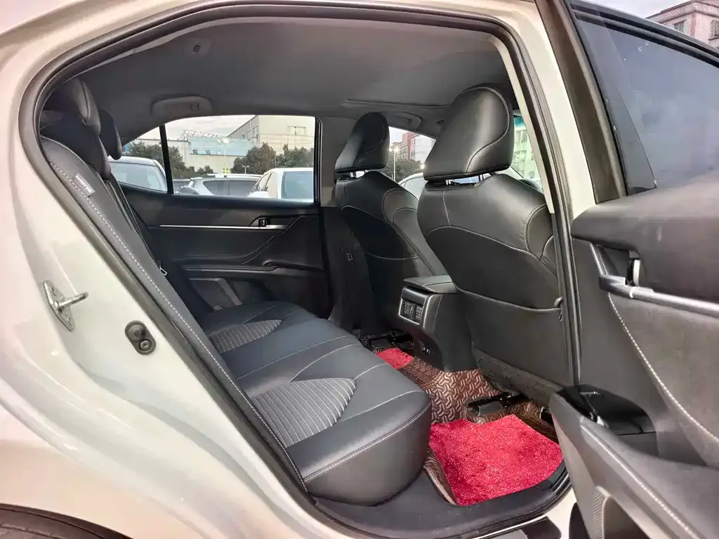 Toyota Camry 2022 из CN, фото 8