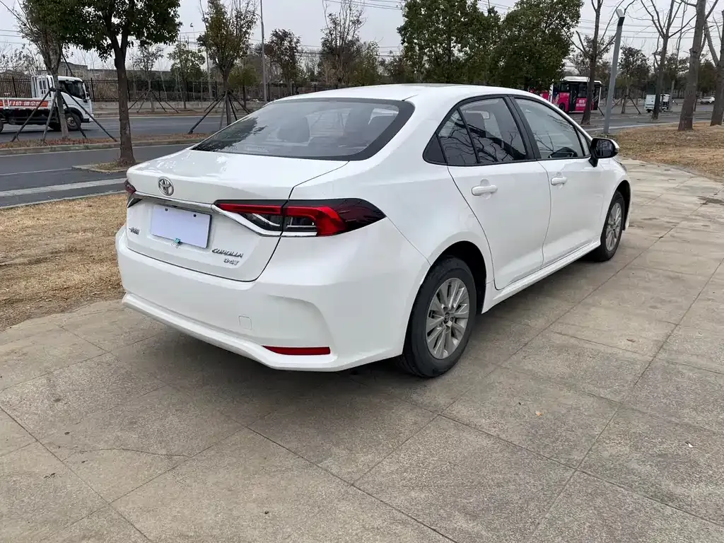 Toyota Corolla 2022 из CN, фото 9