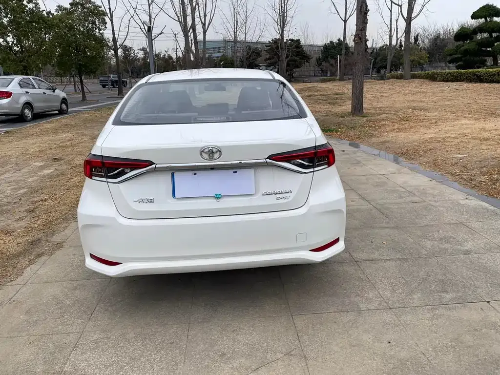 Toyota Corolla 2022 из CN, фото 8
