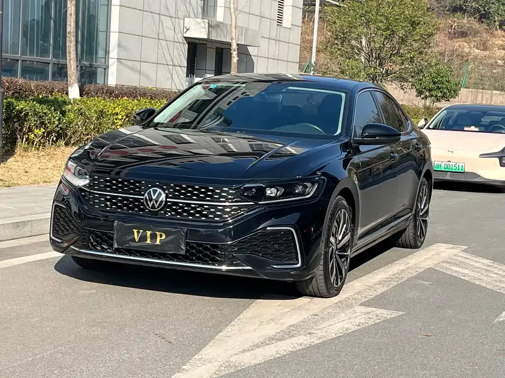 Volkswagen Passat 2022 из CN, фото 1