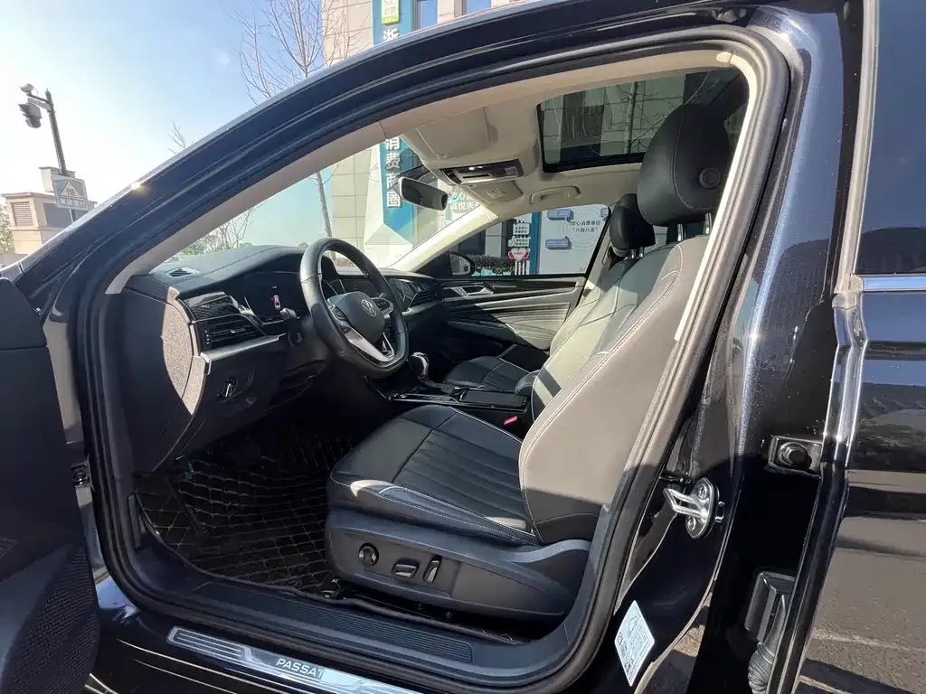 Volkswagen Passat 2022 из CN, фото 3