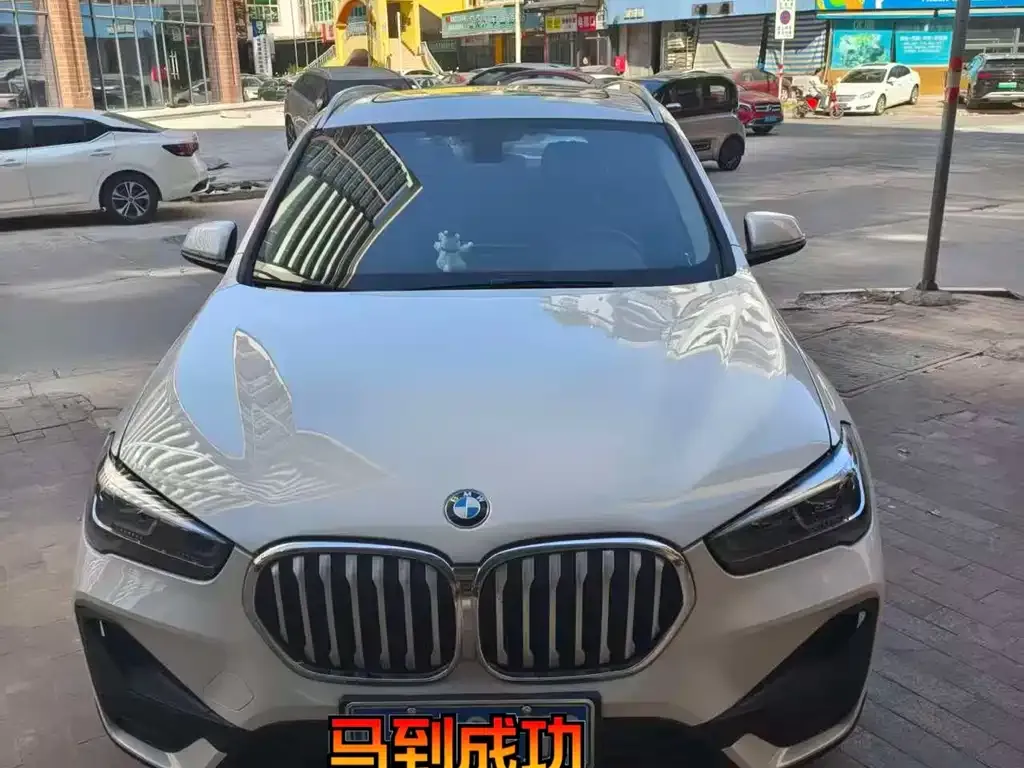 BMW X1 — фото 10