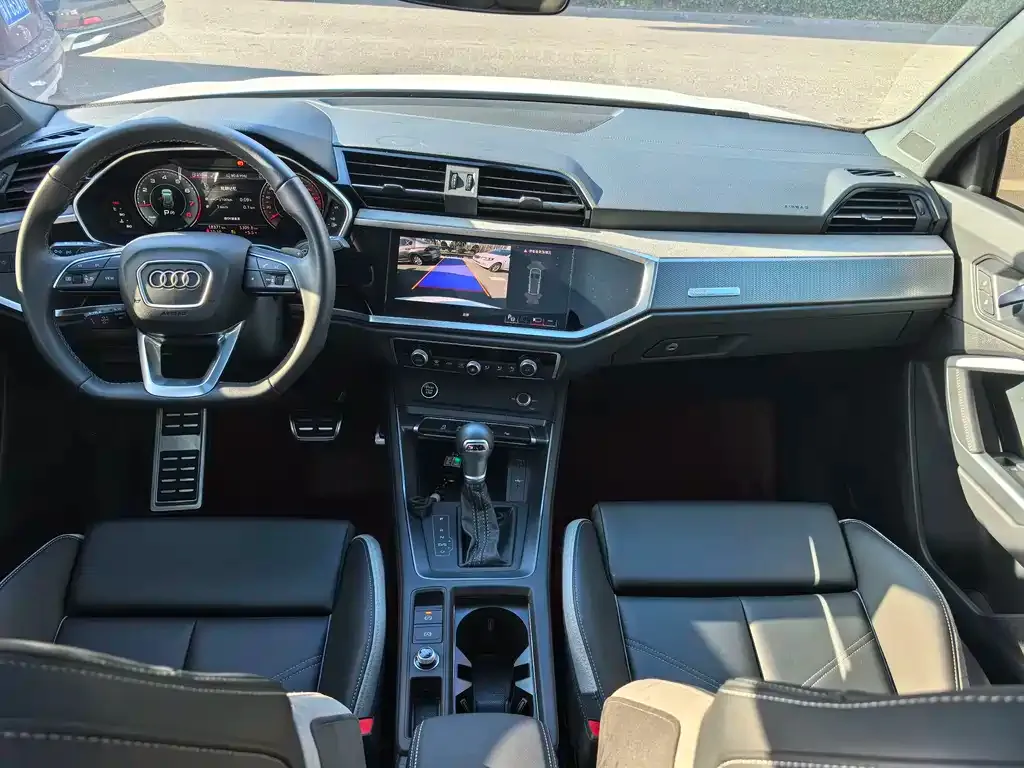 Audi Q3 2024 из CN, фото 3