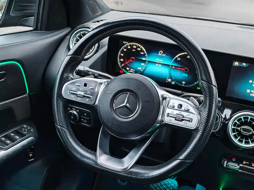 Mercedes-Benz EQA 2022 из CN, фото 3