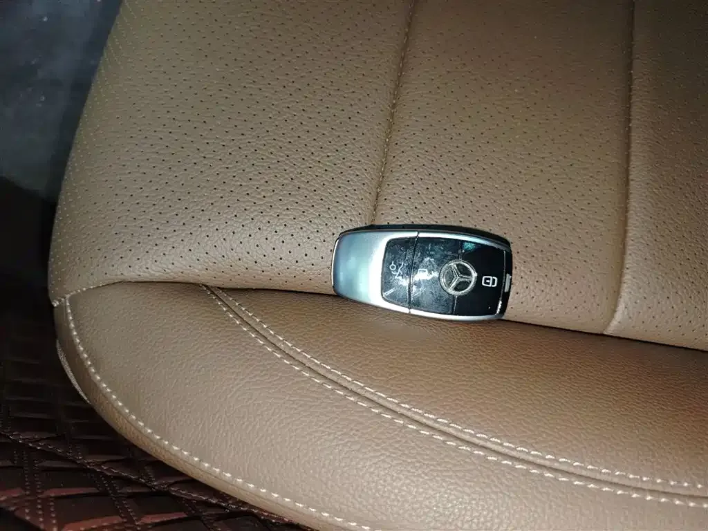 Mercedes-Benz E-Class 2023 из CN, фото 5