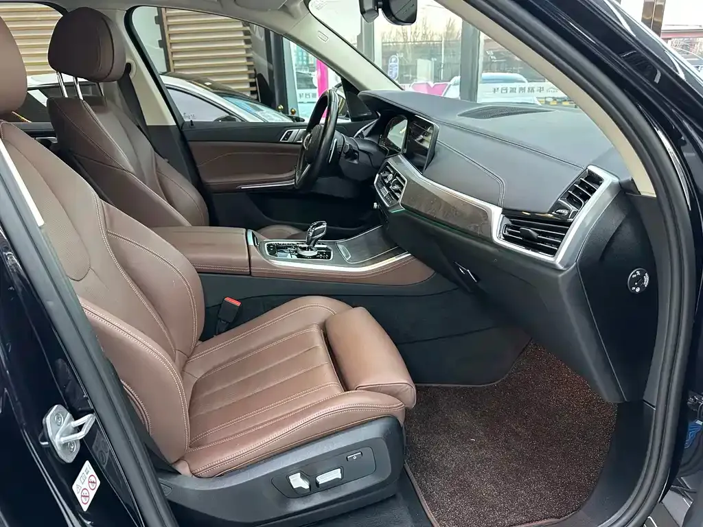 BMW X5 (Import) 2021 из CN, фото 2