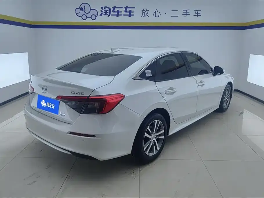 Honda Civic — фото 3
