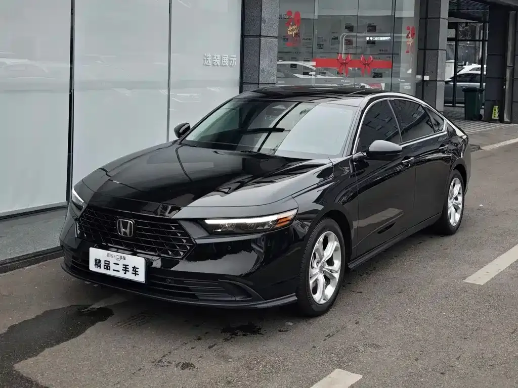 Honda Accord — фото 1