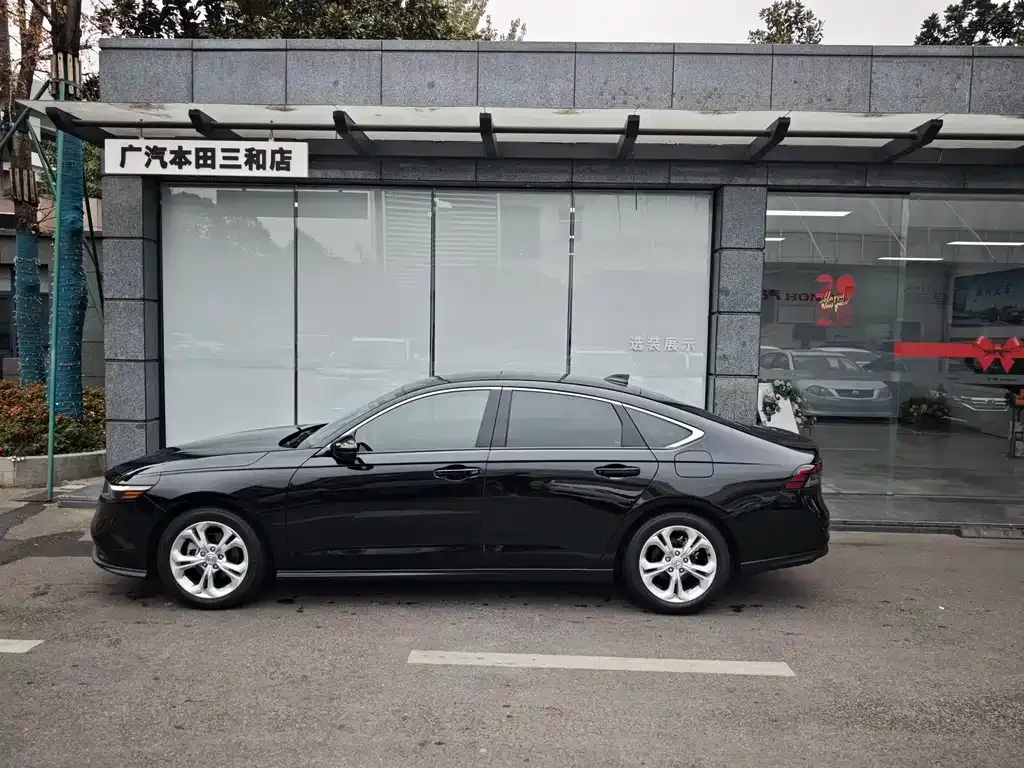 Honda Accord — фото 2