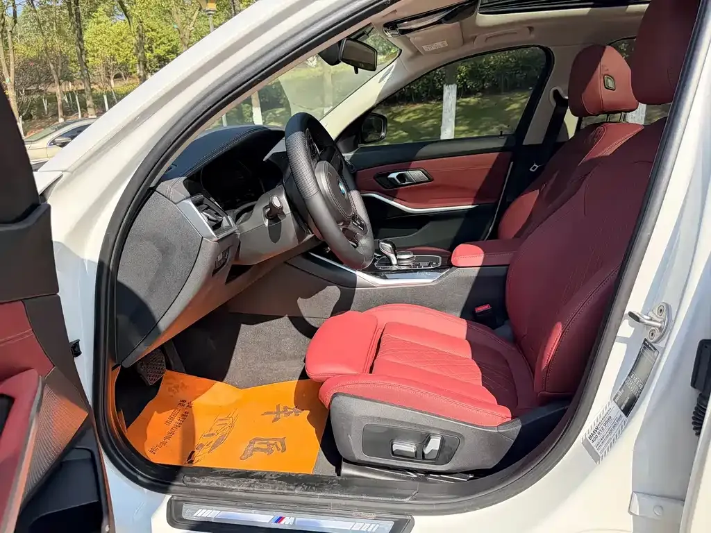 BMW 3 Series 2022 из CN, фото 3