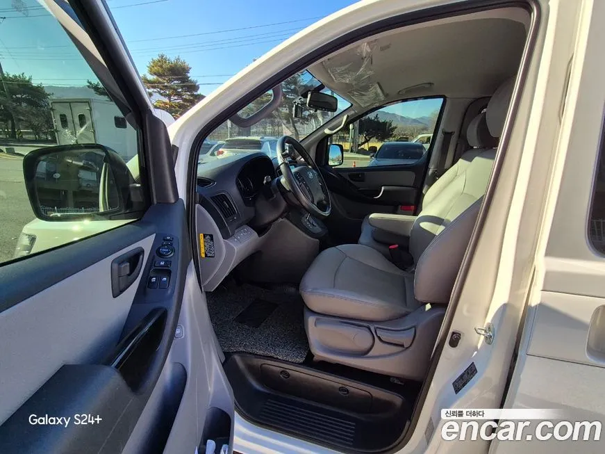 Hyundai Starex 2021 из KR, фото 9