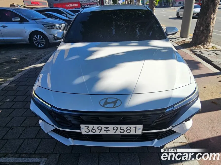 Hyundai AVANTE — фото 1