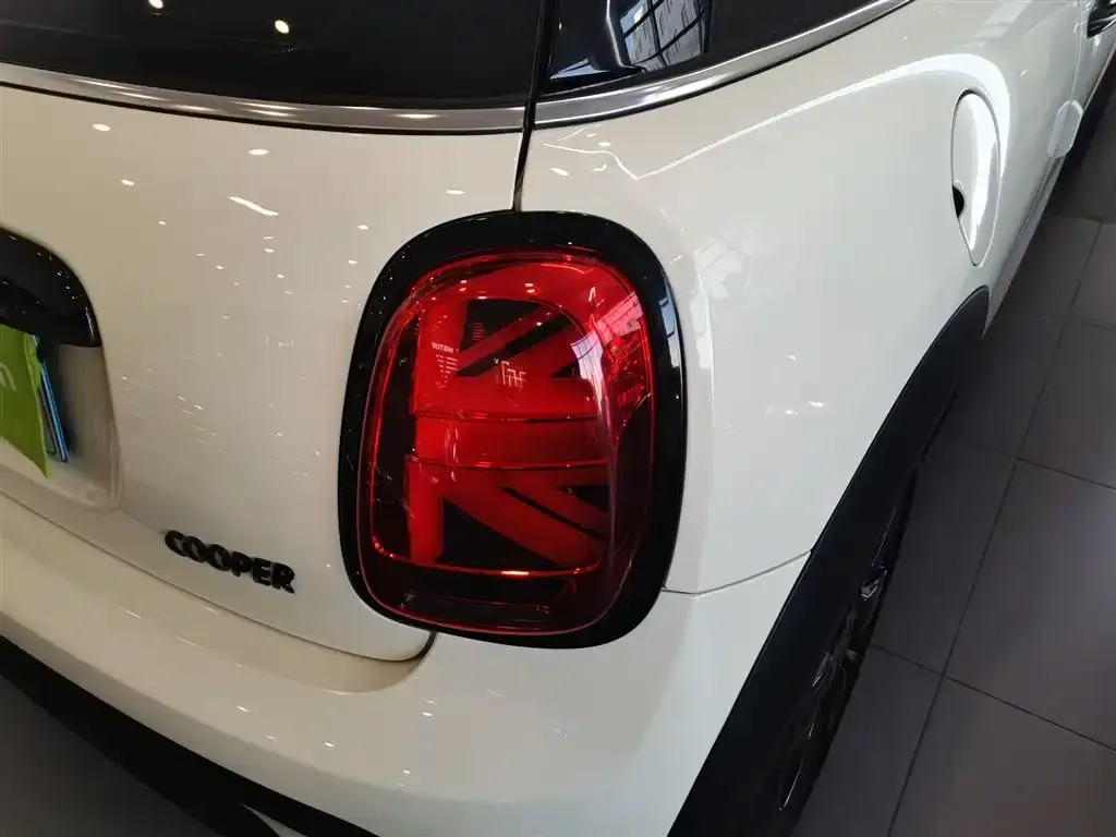 MINI Cooper (3-door) 2023 из CN, фото 3