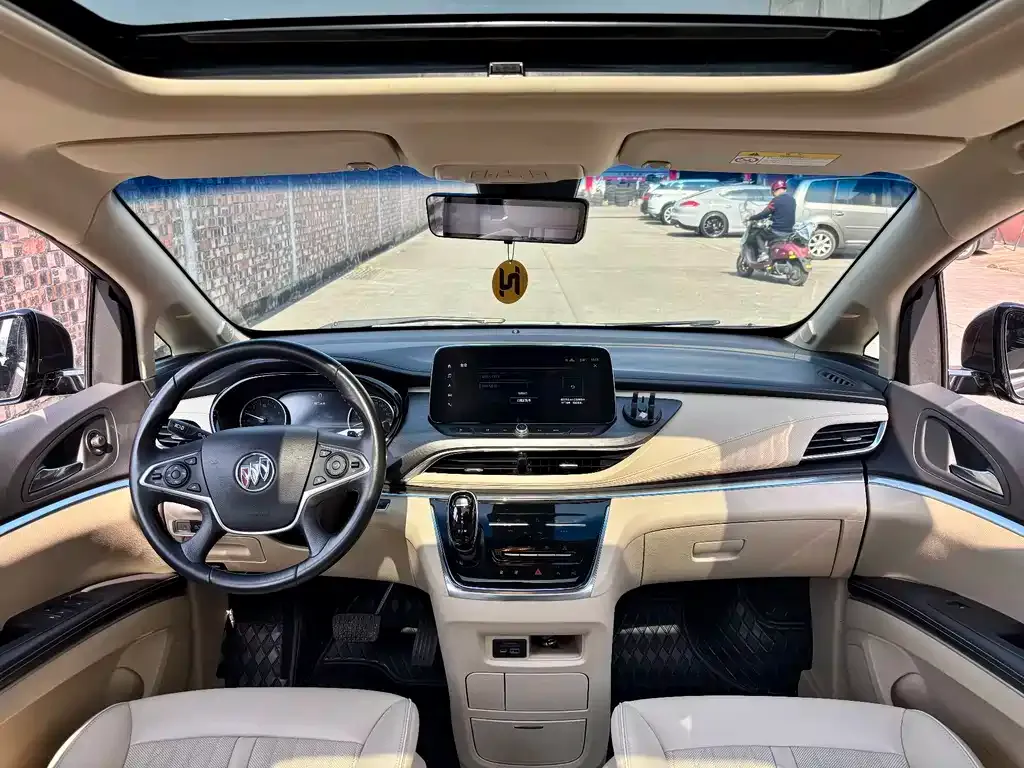 Buick GL8 2023 из CN, фото 5