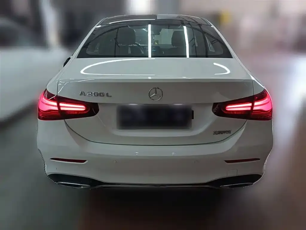 Mercedes-Benz A-Class 2023 из CN, фото 10