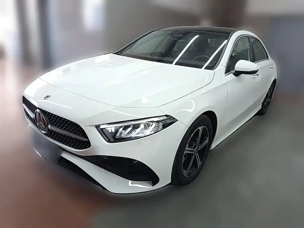 Mercedes-Benz A-Class 2023 из CN, фото 8
