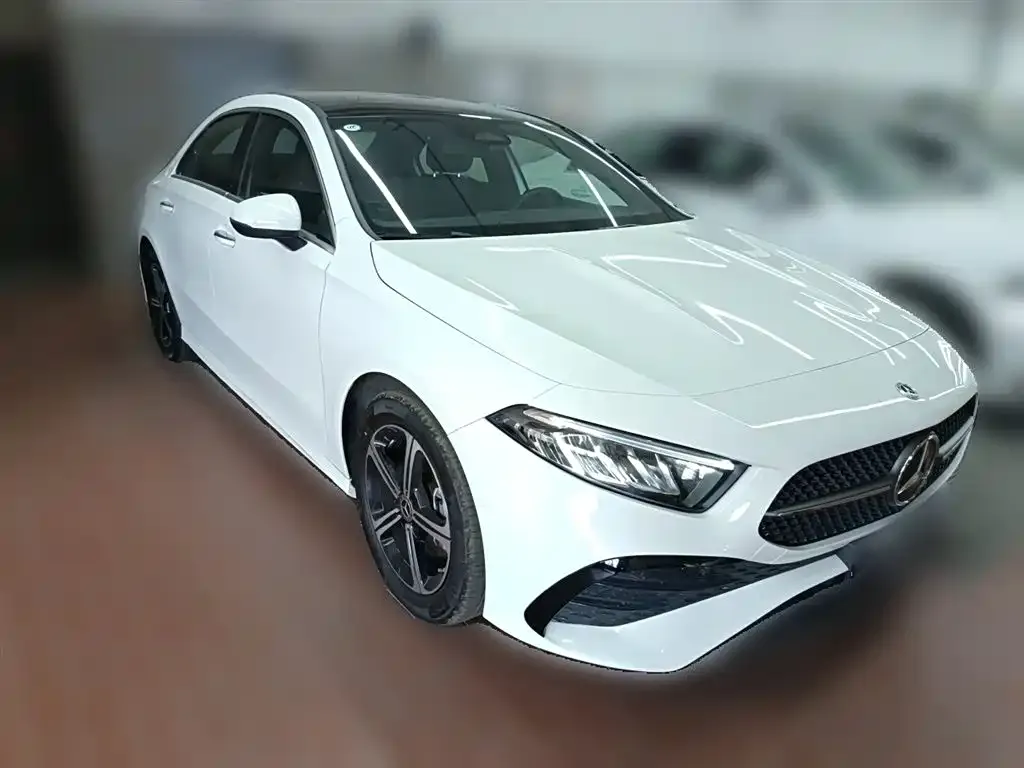 Mercedes-Benz A-Class 2023 из CN, фото 3