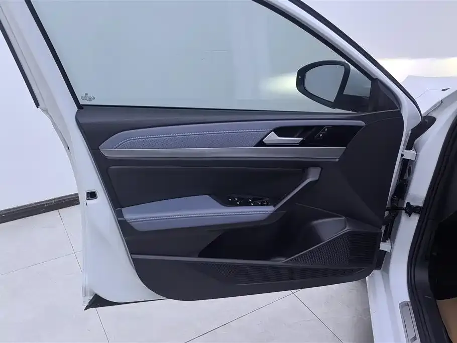 Volkswagen Lavida 2024 из CN, фото 2
