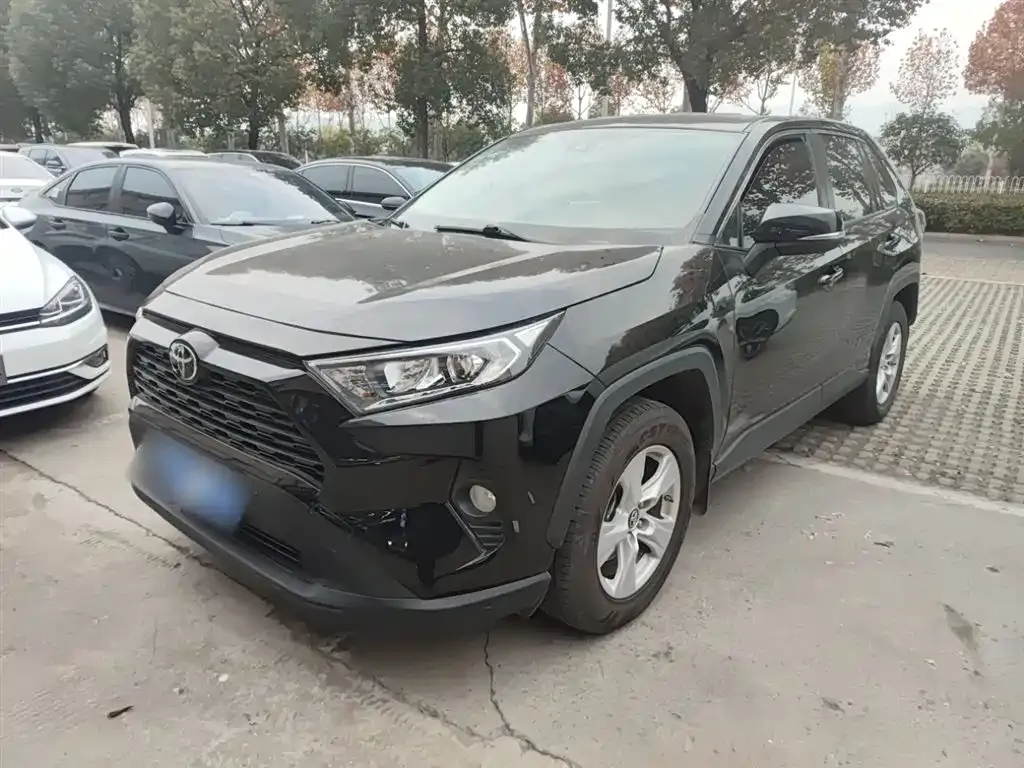 Toyota RAV4 2022 из CN, фото 2