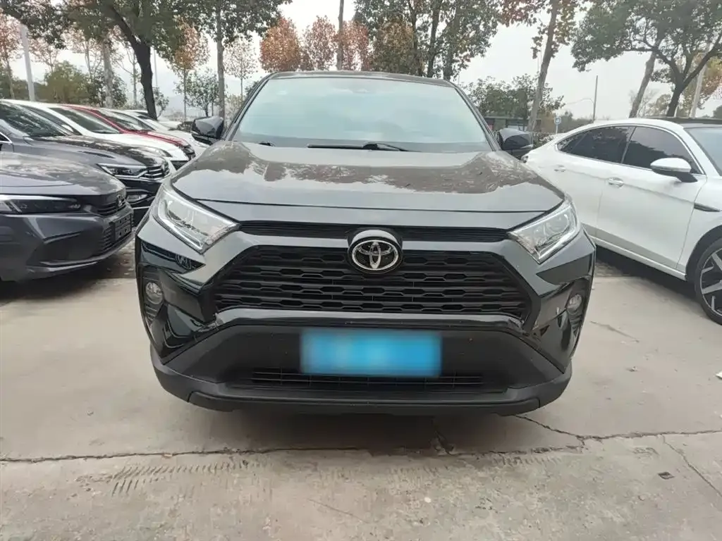 Toyota RAV4 2022 из CN, фото 3