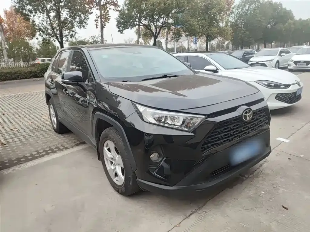 Toyota RAV4 2022 из CN, фото 4