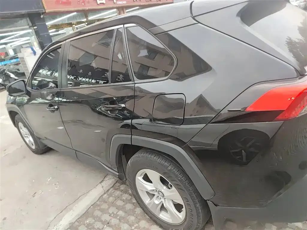 Toyota RAV4 2022 из CN, фото 5